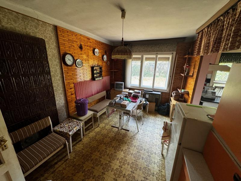 Teljes családi ház felújítás (Gödöllő)