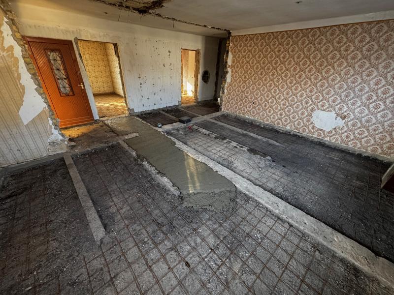 Teljes családi ház felújítás (Gödöllő)