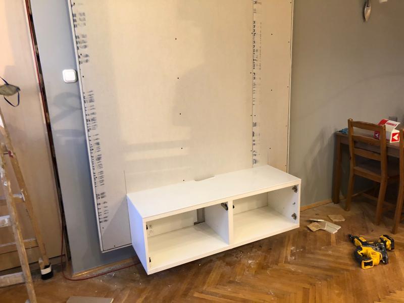 Vinyl padló lerakás, TV fal építés (Kőbánya)