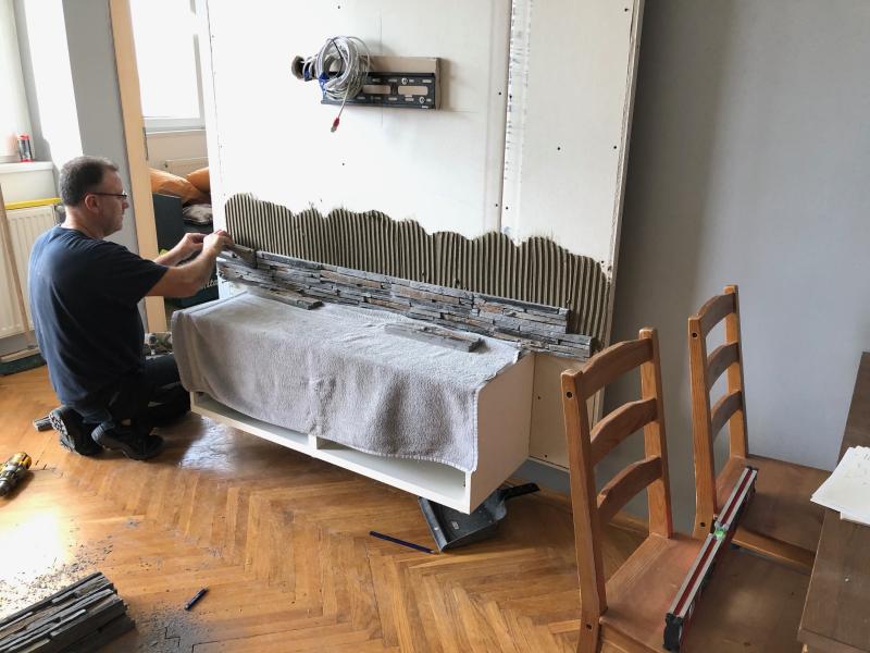 Vinyl padló lerakás, TV fal építés (Kőbánya)
